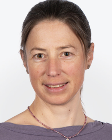 Christina Bucher, Niederlassungsleiterin Samedan, Dipl. Geomatikingenieurin, pat. Ingenieur-Geometerin